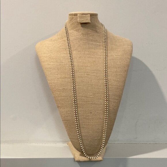 Gold and White beaded Necklace Knot Necklace - Picture 4 of 7